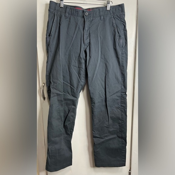 Under Armour Gray Pants Size 36x32 - Picture 1 of 4